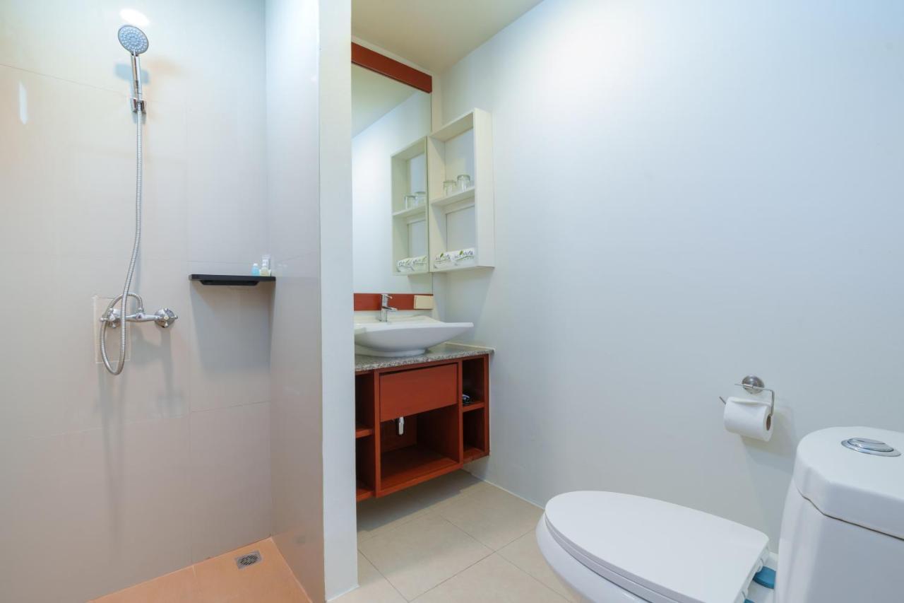 Hill Myna Holiday Park & Cafe Bang Tao Beach  Extérieur photo